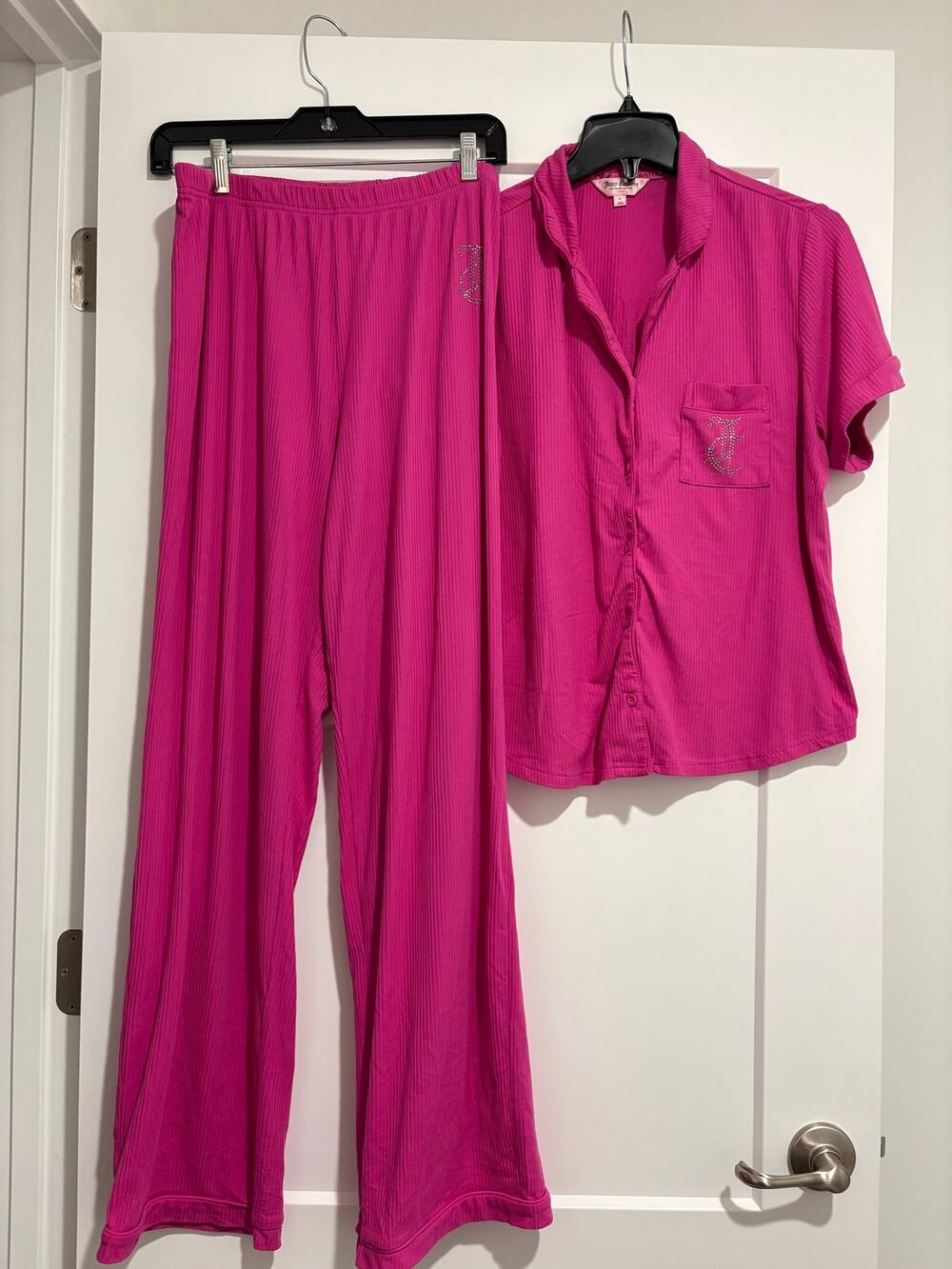 Juicy Couture Fuchsia Matching Pajama Set with Rhinestones Size L